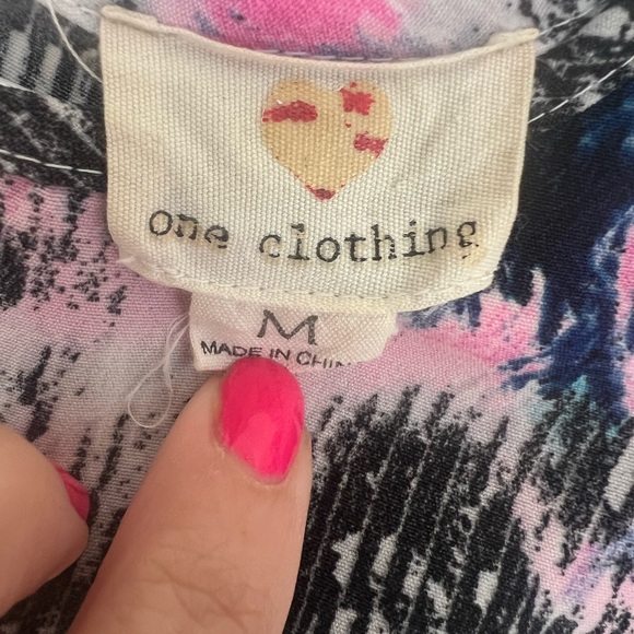 One Clothing Watercolor Abstract Print Tank | Hi-Low Hem | Zip Back | Size M - Picture 3 of 7